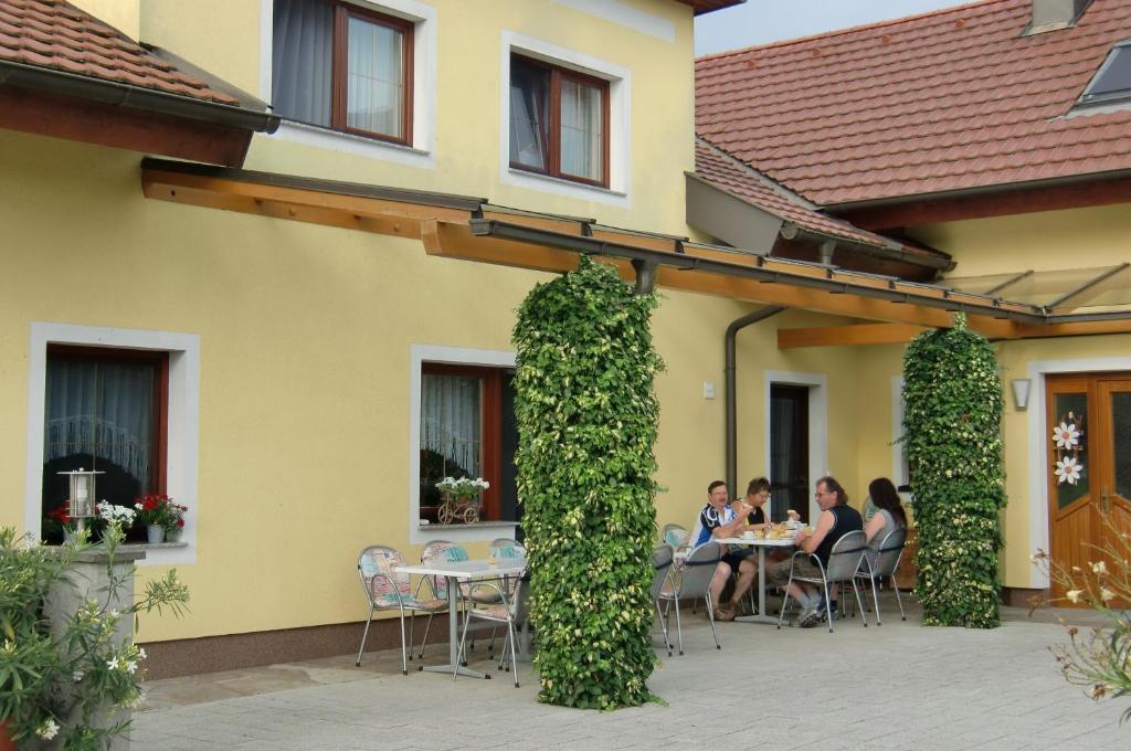 פרסנביוג Privatzimmer Und Ferienwohnungen Leeb מראה חיצוני תמונה